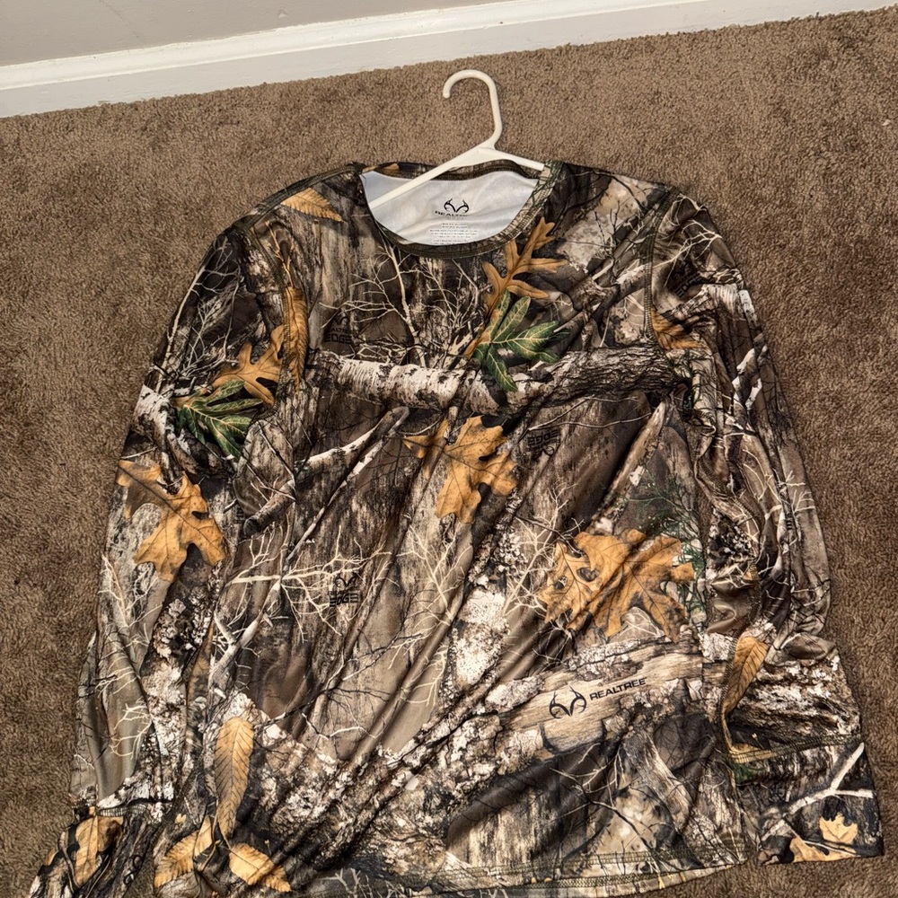 realtree camo Long Sleeve Shirt
